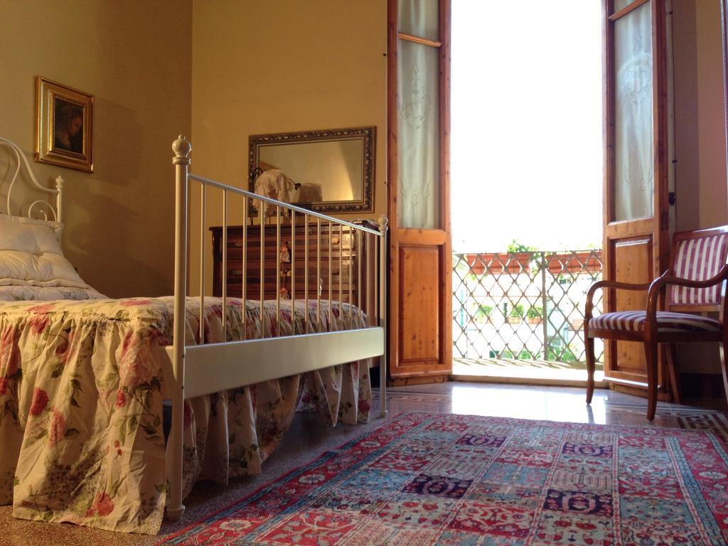 צ'רטאלדו Cosetta Guest House חדר תמונה