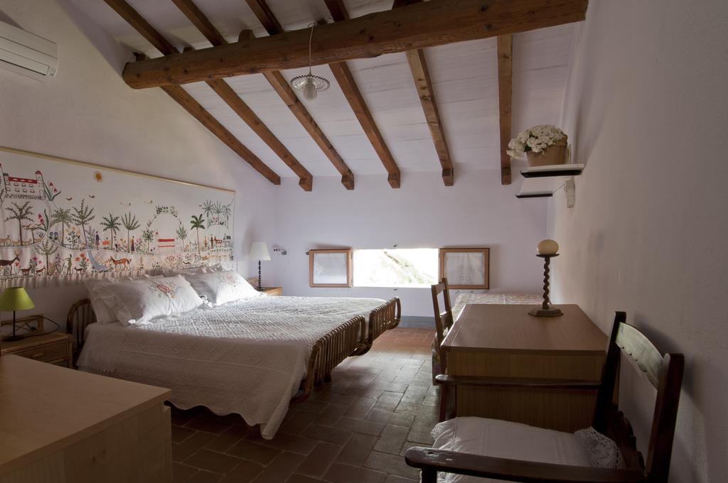 צ'רטאלדו Cosetta Guest House מראה חיצוני תמונה
